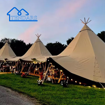 Dışarıda Piramit Kamp Tipi Çadırı Kamp Avcılık Tatil için Tipi Çadırı vb.