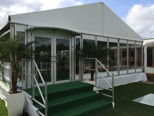 VIP Kokteyl Partisi Marquee Çadırları A Çerçeve Tempered Glass Duvar Resepsiyon Çatı Yapısı